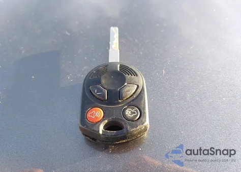 2014 Ford Focus Se z USA, uszkodzony, nr VIN 1FADP3K24EL463834